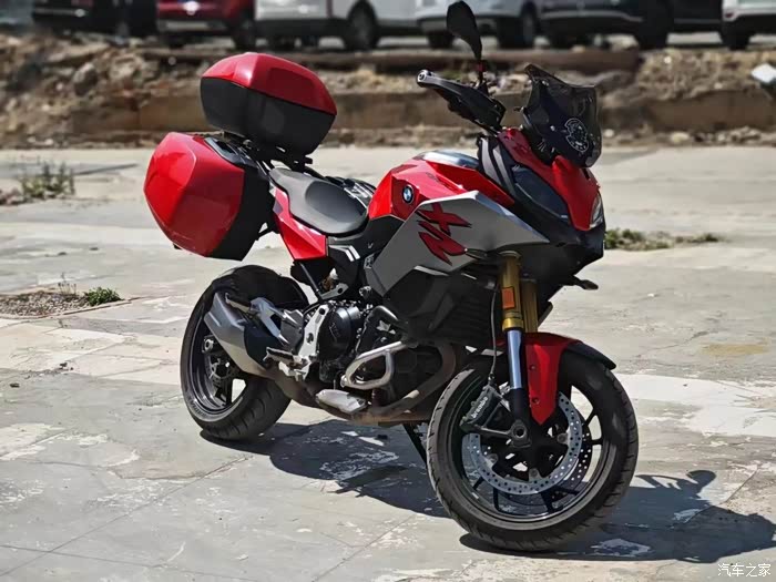 批售同步22年上牌宝马f900xr运动版目前安全行驶1