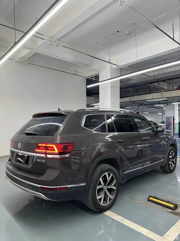 98万 新到18年大众途昂,2.0t,全