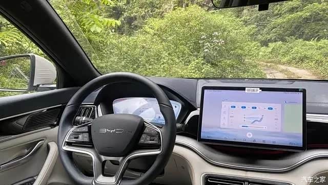 比亚迪宋plusdmi荣耀版用车体验