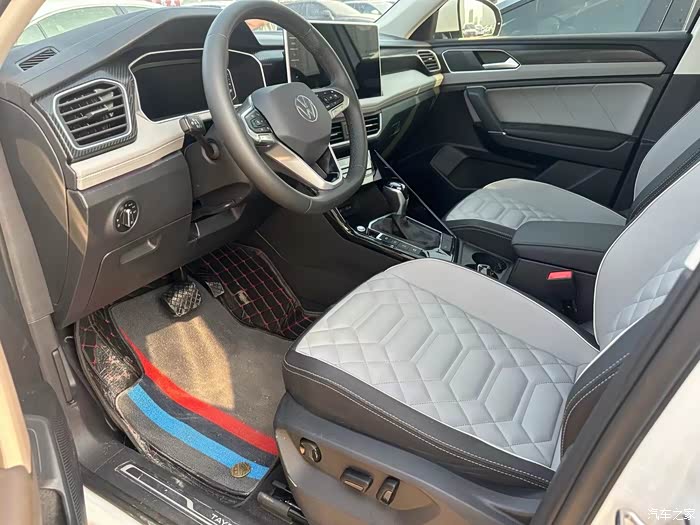 新到23年23款大众探岳280两驱豪华plus,8000公里