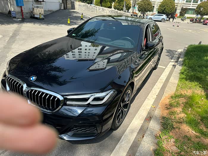 【图】个人出21年530尊享,炭黑红内,车商勿扰_宝马5系论坛_汽车之家