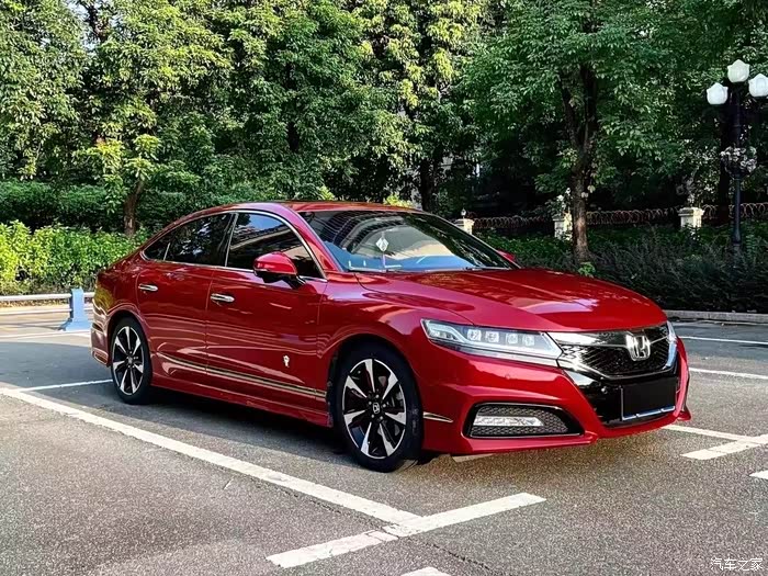 本田思铂睿16年上牌24si最顶配