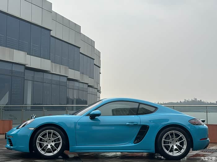 出18年10月保时捷718cayman安全行驶38万公里