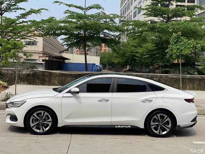 最新到店2021年现代菲斯塔1.6t自动挡,智享版,车况精品