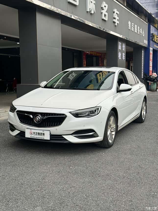 18年 君威 1.5t豪华套 原版少许补漆 八万多公里 本地