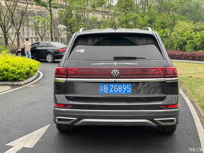 大众 途昂 2022款 330tsi 两驱尊崇豪华版 5万公