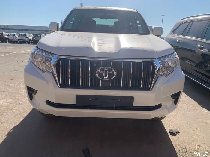 丰田霸道4000txl两气囊无船后挂19寸轮毂