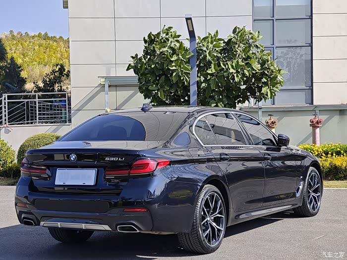 21年宝马530li尊享安全行驶5万公里原版车况内饰几