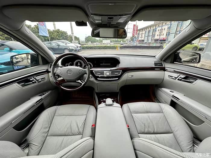 12年奔驰s350 实表9w公里 ,主要车况好,价格便宜