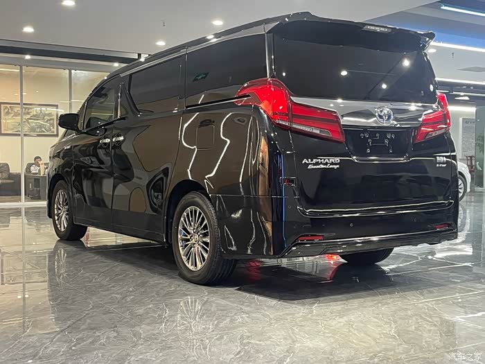 19年11出厂20年1月上牌,2019款丰田埃尔法2.5l双