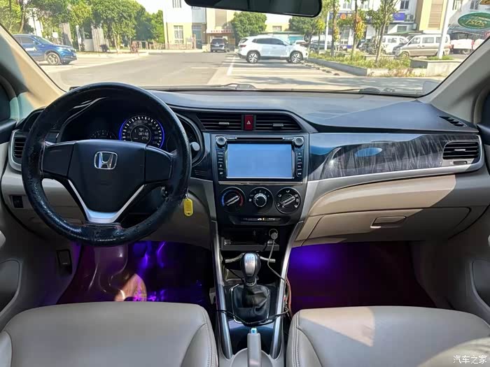 新到15年本田凌派 手动挡 车况好 油耗超低 配置够用 支持