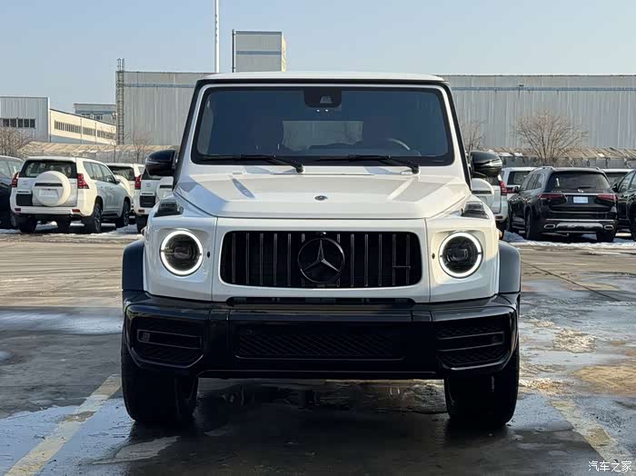 奔驰g63降价啦配置高颜色齐均现车