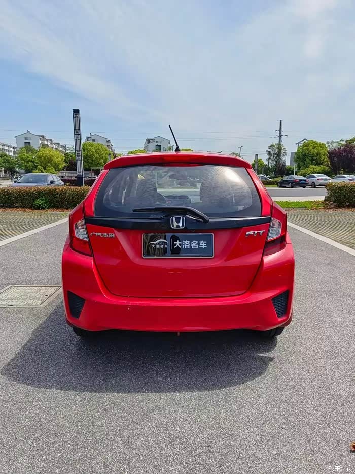 拿下17年极品本田飞度,1.5l自动,个人一手,原版车况,4