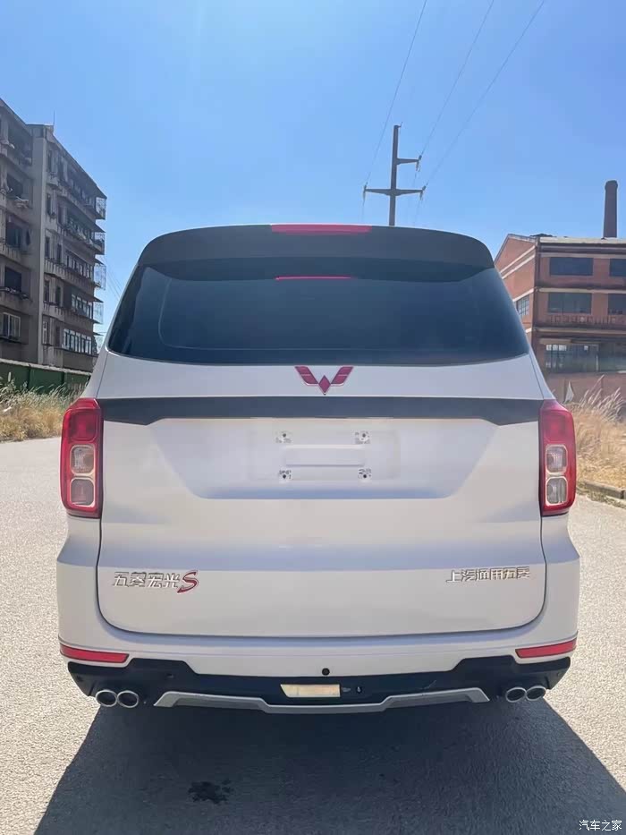 【图】本地私家一手21年五菱宏光s,1.5手动六速,安全滑行3.2_五菱宏光