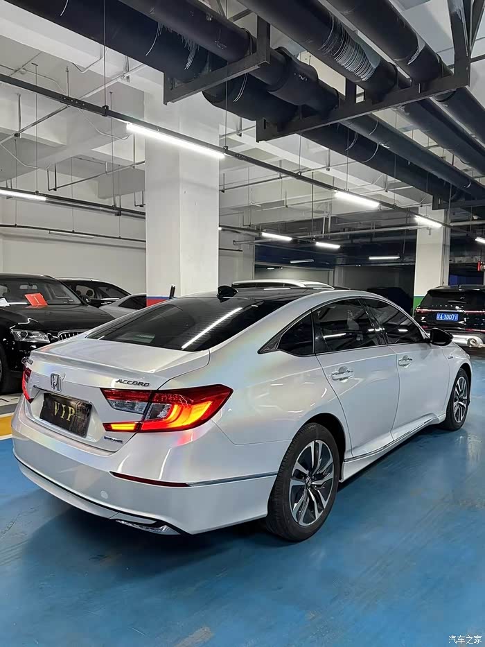 21年混动雅阁,个人一首,七万多公里,全车铁件原漆,价格不高