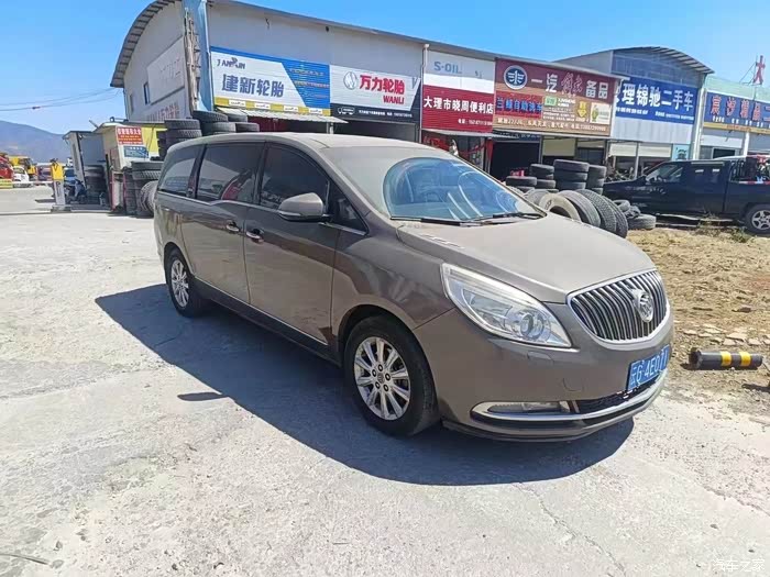 远程拿下11年上牌别克gl8排量30高配后排座椅通风