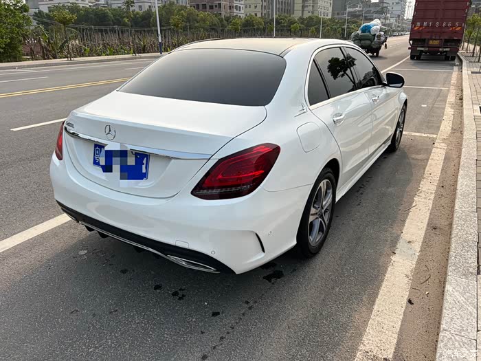 出售自用一手车20款20年c260l运动版实表还有三年免
