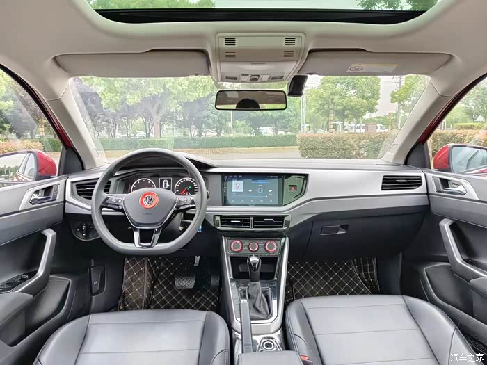 20年上牌大众polo plus,1.5l排量 美女一手车