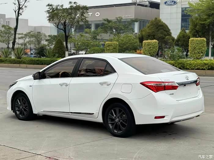 16年丰田卡罗拉自动16l顶配原车真皮双拼座椅原轮