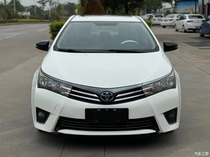 16年丰田卡罗拉自动16l顶配原车真皮双拼座椅原轮