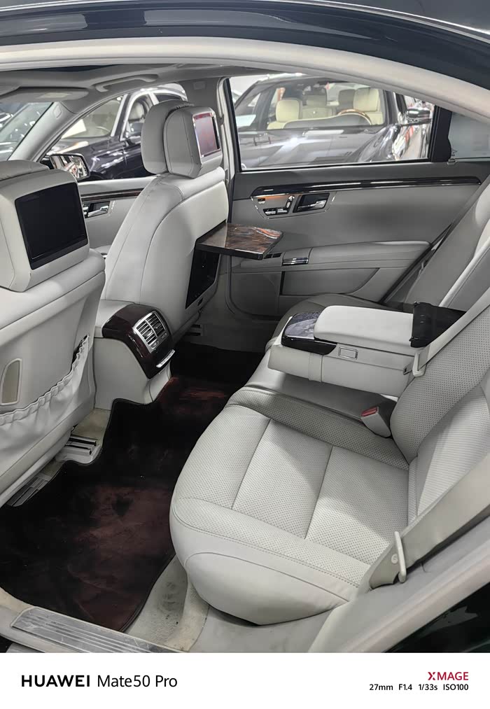 点击:>1|回复:>0车生活论坛>最新到店12年2月份,奔驰s350l,顶配,你能