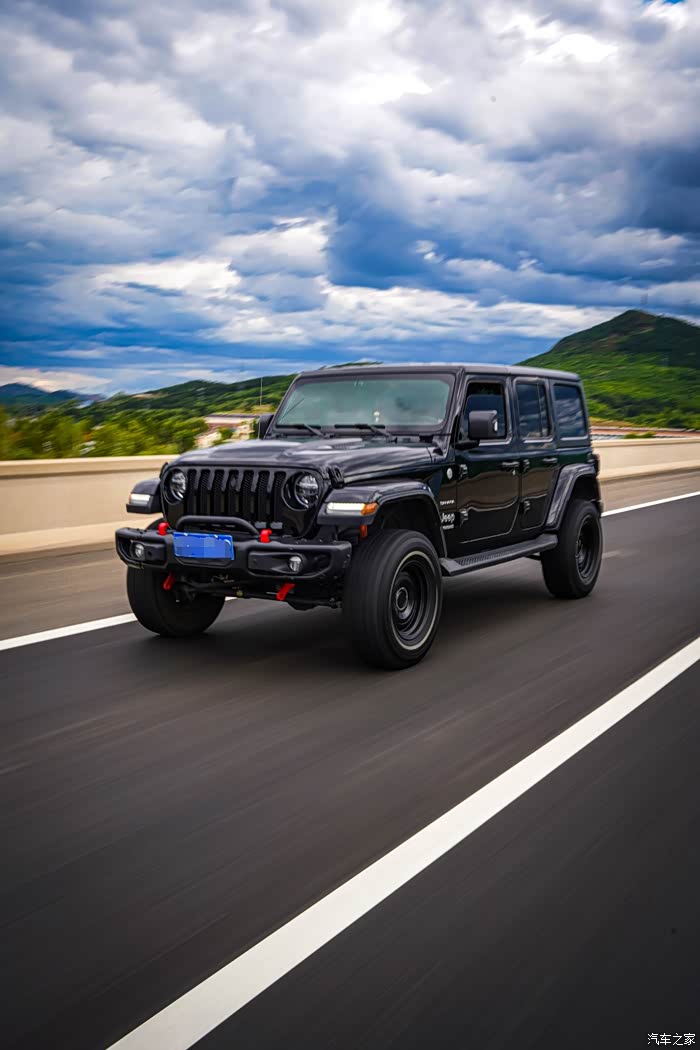 【图】2021年上牌,黑武士版本,地库长大,安全行驶6万公里,原版_牧马人