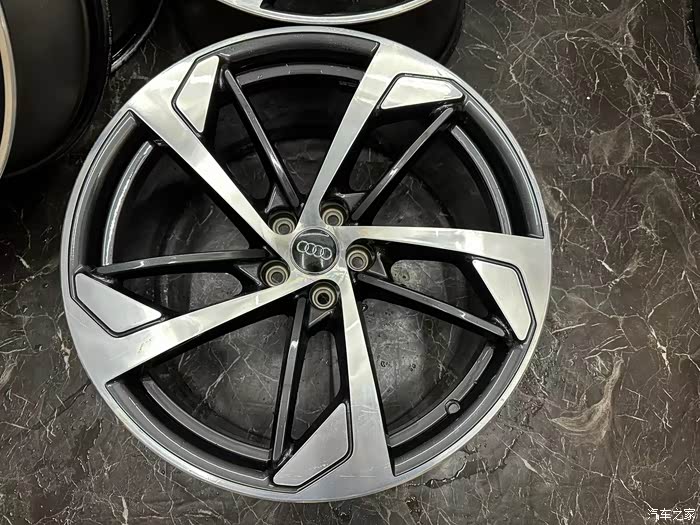 【图】原厂正品拆车轮毂 奥迪rs5 20寸 四个单轮毂 可以装奥迪_奥迪a6
