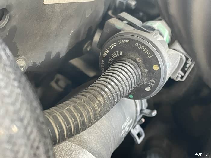 【图】17款旗舰加装机油透气壶_蒙迪欧论坛_汽车之家论坛