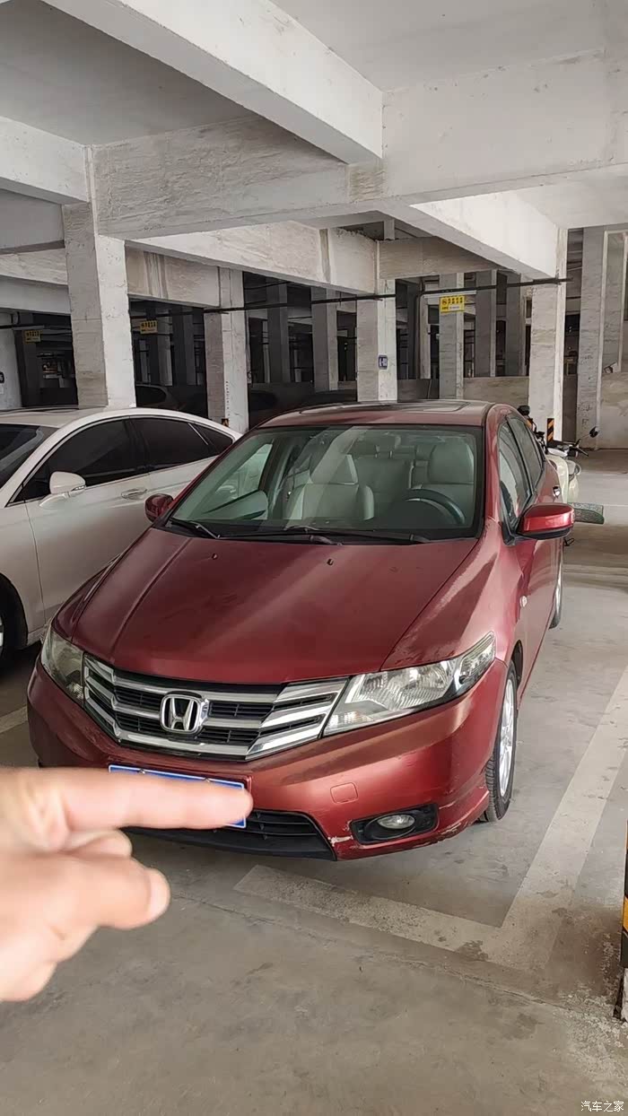 12年本地一手,本田锋范,极品车况,双保险到11月