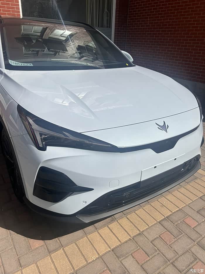 清明出行狐相伴清明前提车了极狐t5首次100多公