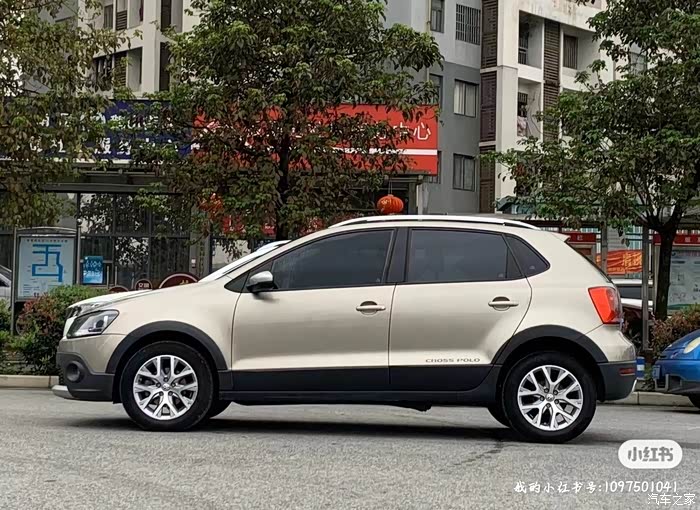 2017年12月大众polocorss版14l手动动