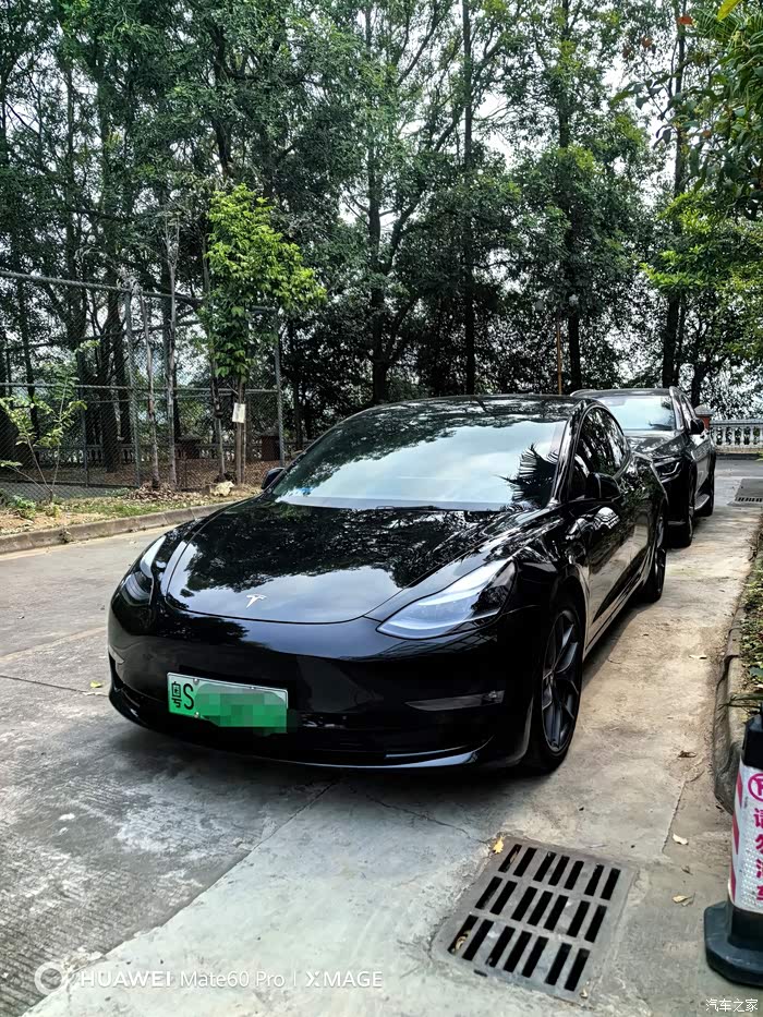 出自用21款特斯拉model3performance高性能版