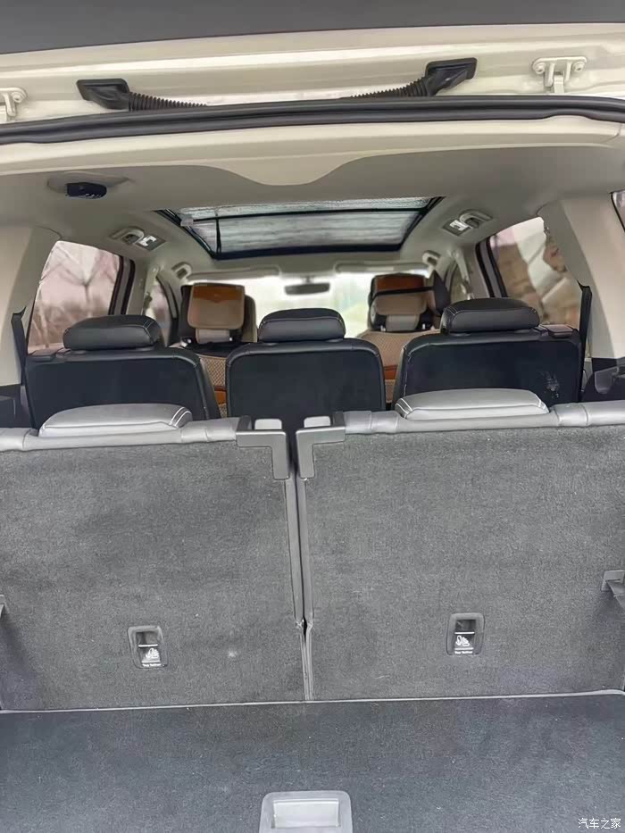 2019年大众途安14t自动7座个人一手车原版原漆