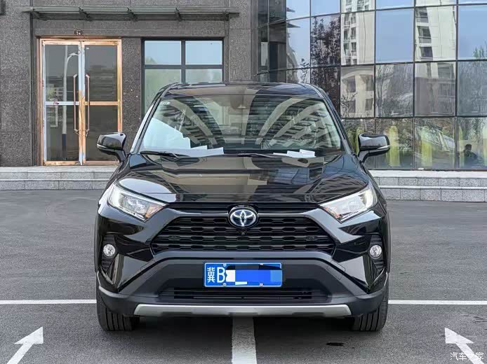 2023年丰田rav4荣放车库长大刚刚几十公里喜欢的问