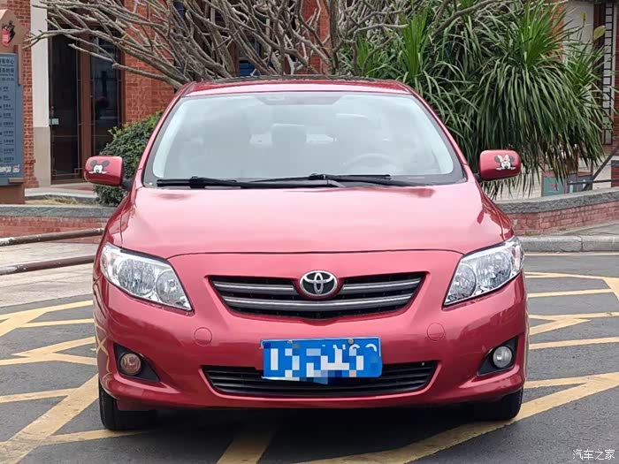 出一台2010年丰田卡罗拉红色高配18自动自动天窗自动