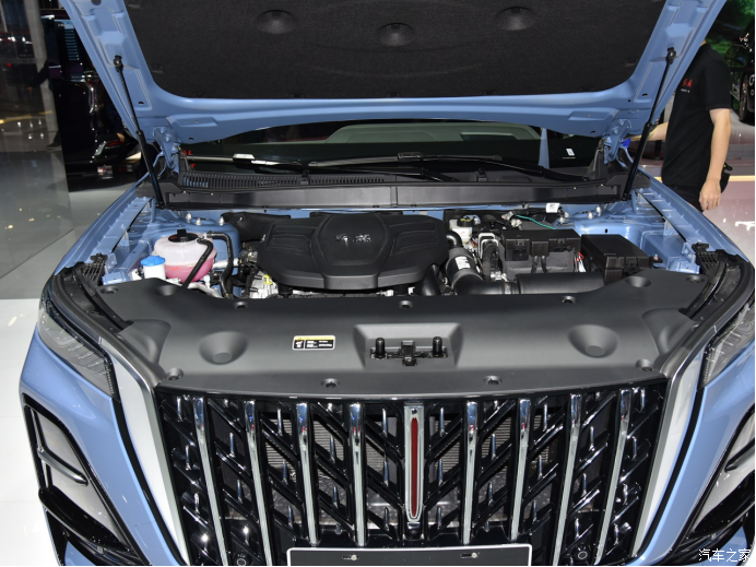 搭载20t8at配备适时四驱新红旗hs5真正的国货之光