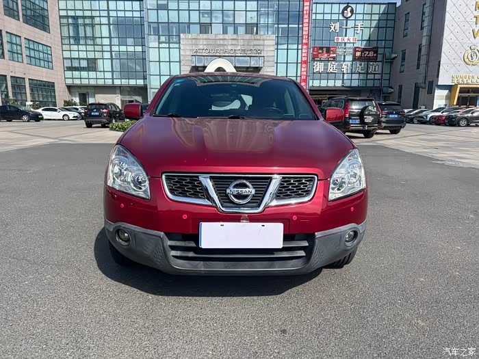 客户置换14年日产逍客自动档小姐姐一手车原版车况9万公