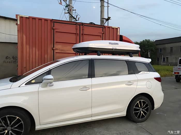 比亚迪宋max20款升级车顶行李加作业