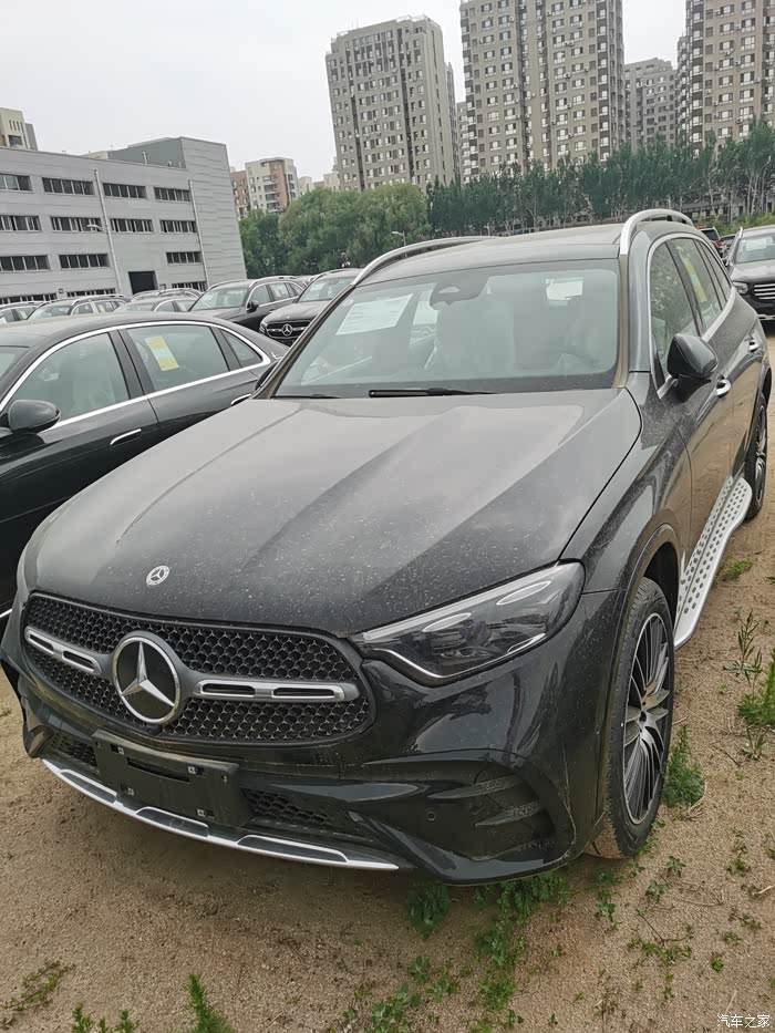 记录:奔驰glc300豪华5座,提车手续办理中,优惠10万元