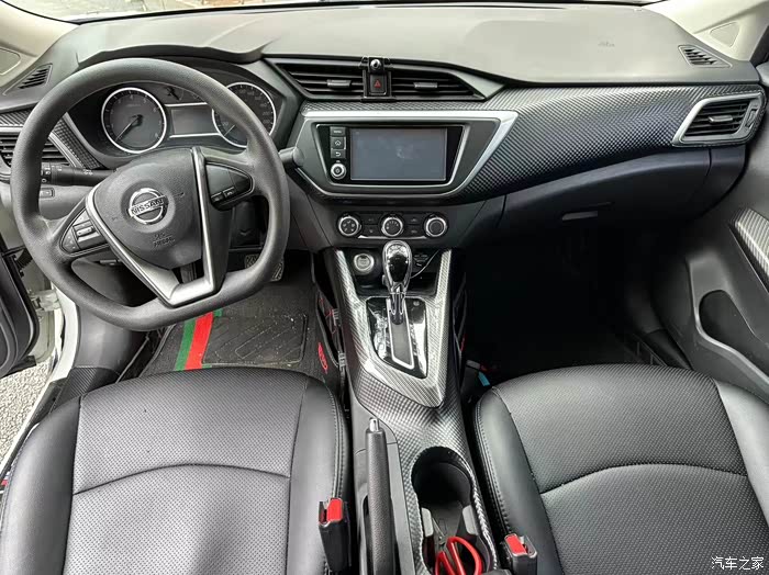 出18年日产蓝鸟16l自动高配