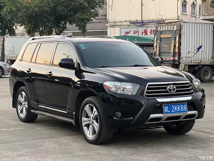 最新到店2010年02月丰田汉兰达27l自动7座两驱豪华