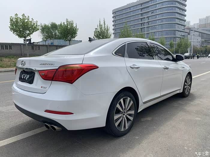 17年现代名图16t智能版原版车况