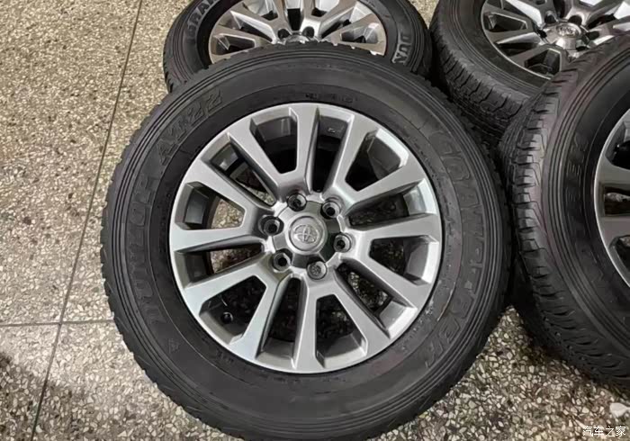 18寸丰田霸道普拉多轮毂轮胎精品套件感兴趣的可以来