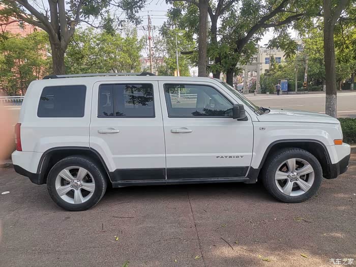 转让14年四驱顶配自由客