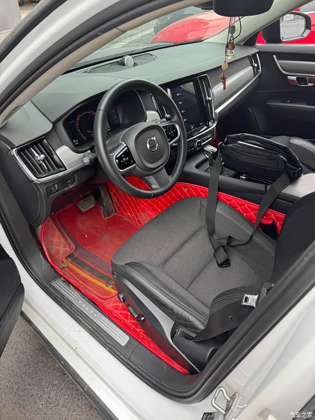 【图】19年 s90 t4智逸 改装轮毂 外白内红 十万公里原版批_沃尔沃s90