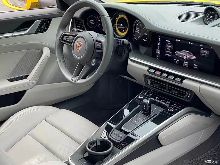 21年保时捷992四驱灰内顶配