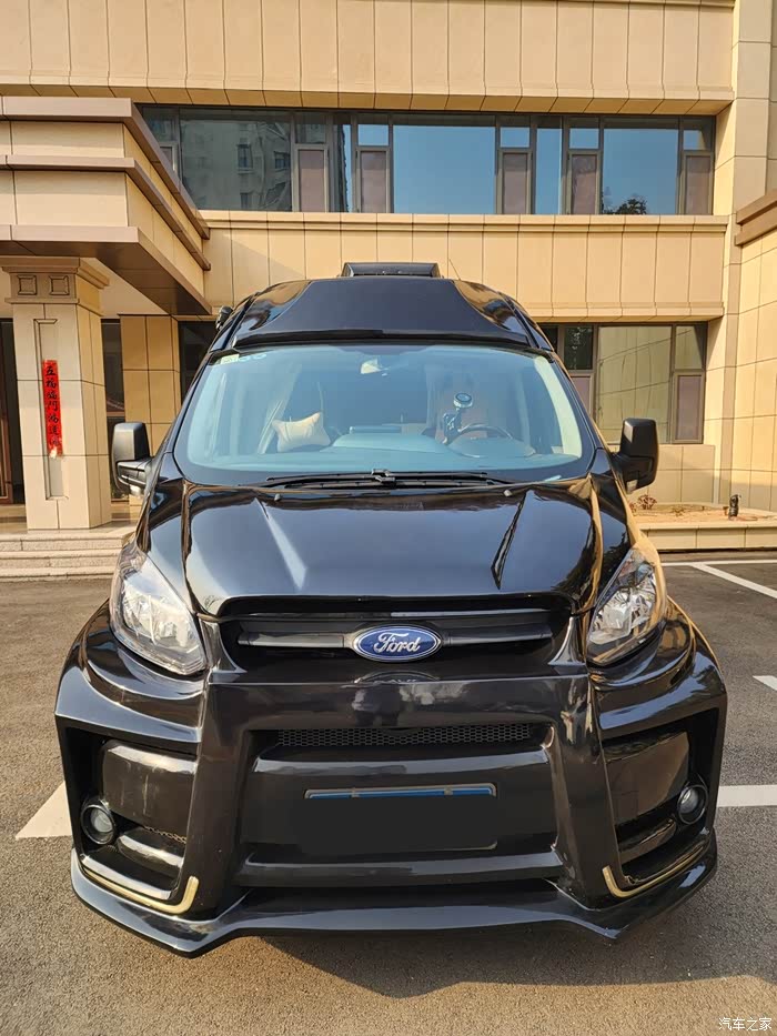 福特黑骑士b型房车,2021年4月上牌,安全行驶2.4w公里,2.