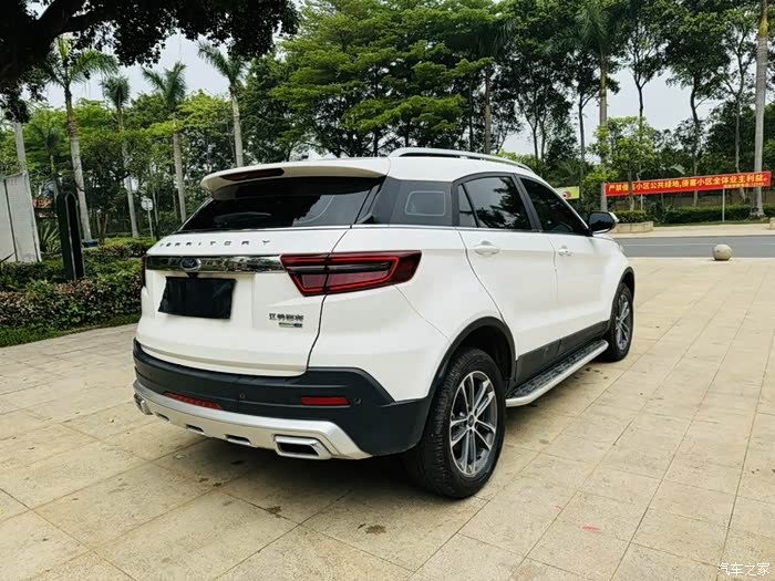 47822年新款福特领界15t高配