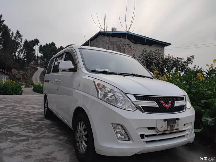 今天买了一辆2017年1月上户五菱荣光v,16500块钱,得