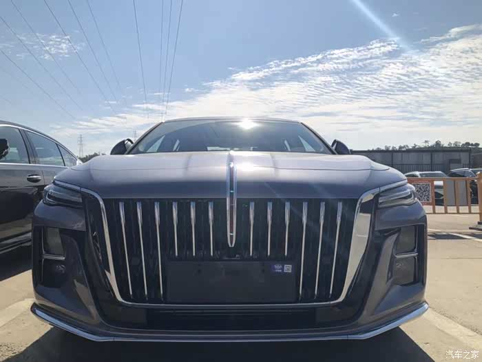 不愧是中级搅局者红旗h5降幅达35万30天热销14865辆